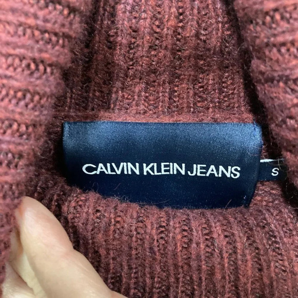 Calvin Klein Jeans Pullover Sweater, Small, Plum-Purple Turtleneck Ribbed - Picture 2 of 5